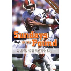 Cleveland Browns (Inside the NFL): Hunter, Tony: 9781532118432: :  Books