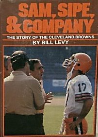 When All the World Was Browns Town: Cleveland's Browns and the Championship  Season of '64: Pluto, Terry: 9780684822464: : Books